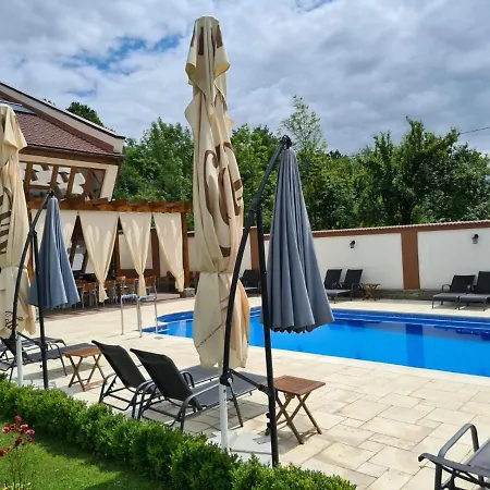 Pensiunea Medaless Hotel 3*